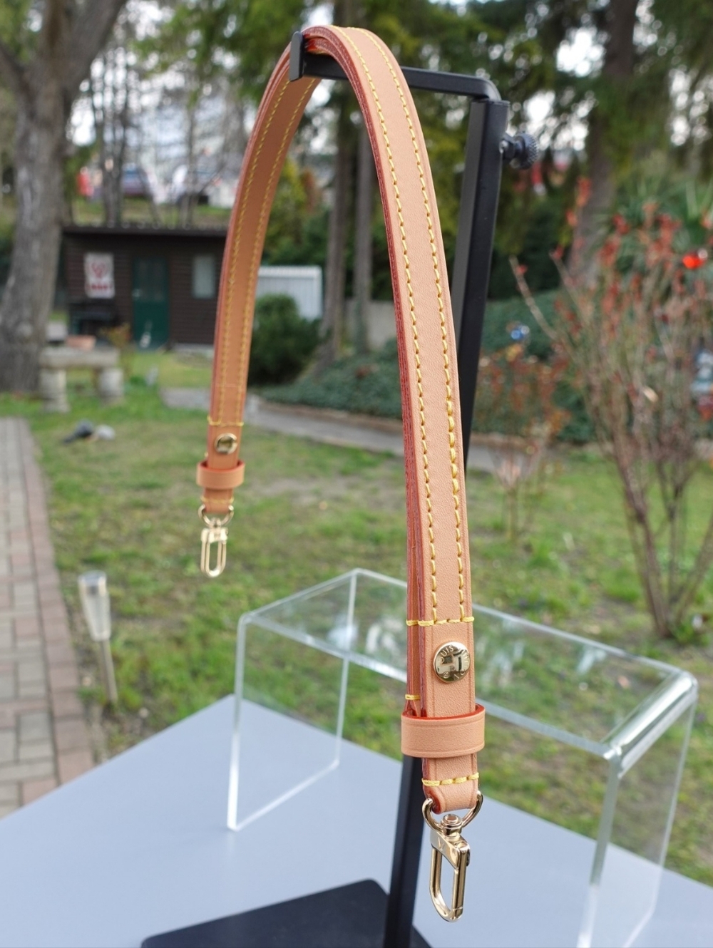 Louis Vuitton Vachetta Leather Shoulder Strap in Natural Tan with Gold Hardware